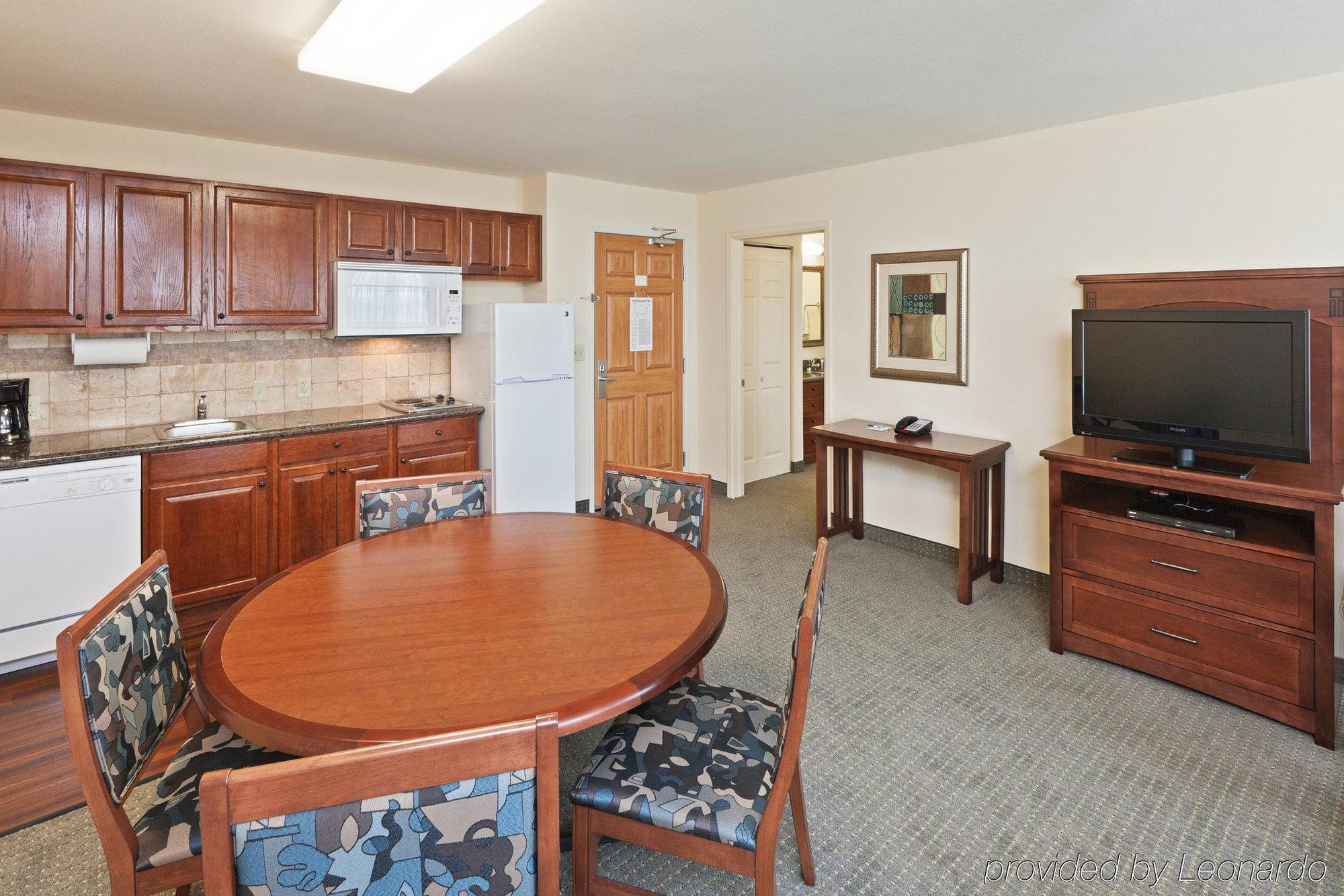 Staybridge By Ihg Wichita